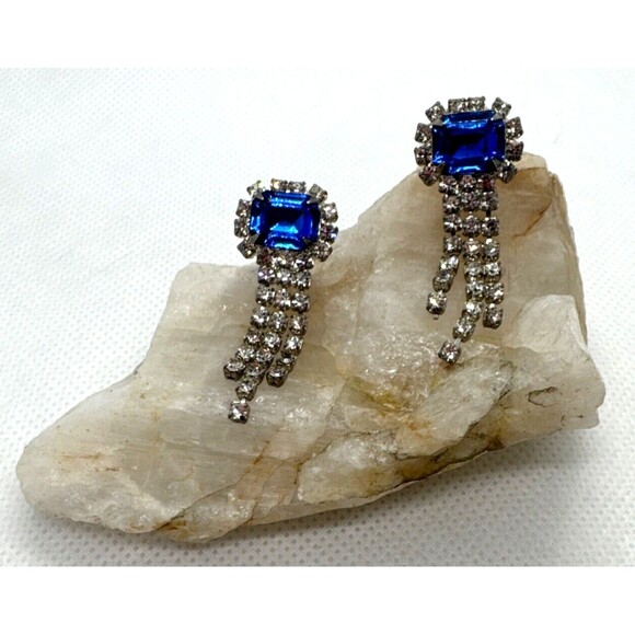 Vintage Rhinestone Blue Silver Tone Dangle/Drop Pierced‎ Earrings Retro Glam - Picture 1 of 7